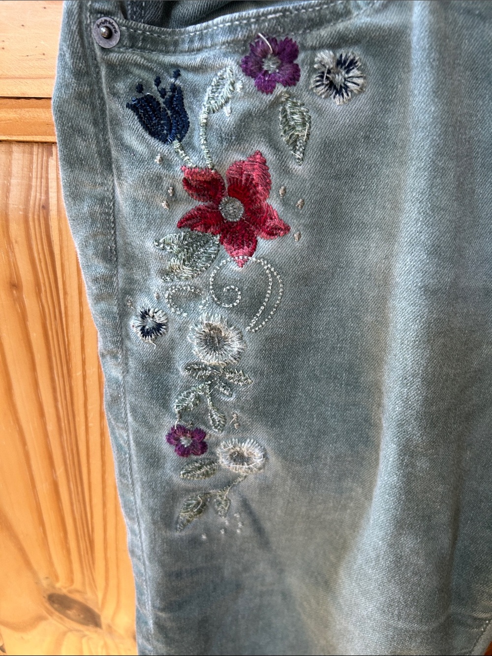 Driftwood Marilyn Pants Embroidered Floral Light Green Cotton Blend Size 29 - Picture 5 of 10